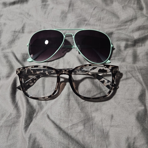 Mint Aviator Style Sunglasses and Tortoise Shell Bluelight Blocker Glasses - Picture 1 of 9